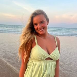 Meet your Posher, Caroline